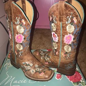 Womens cowgirl boot square toe